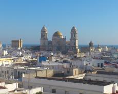 DORMIR EN CADIZ